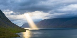 Tuhan Yang Mungkin Ada