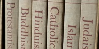 Kenapa Tuhan Tidak Menciptakan Satu Agama Saja?