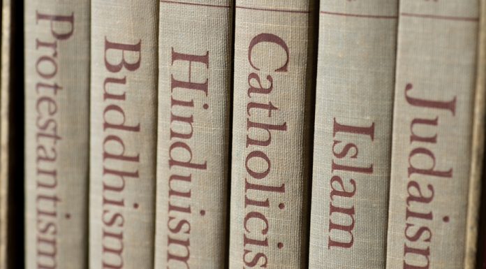 Kenapa Tuhan Tidak Menciptakan Satu Agama Saja?