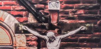 Ramuan Obat yang Membuat Yesus Mati Suri di Atas Salib