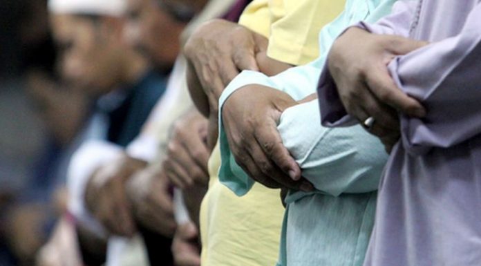 Pentingnya Mendirikan Shalat