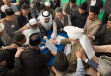 Khilafat Penegak damai