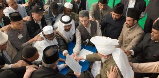 Khilafat Penegak damai