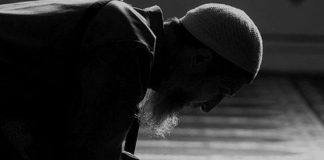 Benarkah Menyentuh Lawan Jenis Membatalkan Wudu? Ini Penjelasannya