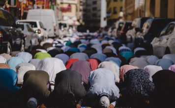 Menantang Umat Muslim Mengangkat Khalifah, Bisakah?