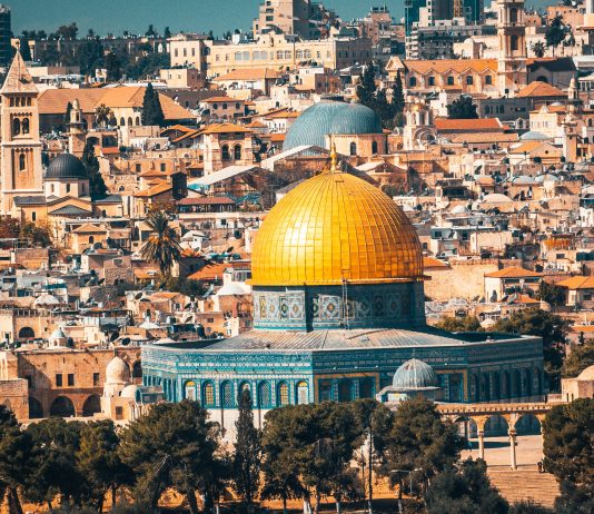 Mencari Kisah Palestina Yang Terlupakan