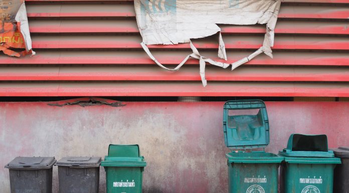 Buanglah Sampah Pada Tempatnya (CATATAN KECIL COVID-19)