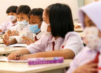 Kebijakan PTM 100% Adalah Penyebab Meningkatnya Kasus Omicron?