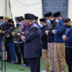 Ilmu dan Iman Bertemu: Mengapa Barisan Shalat Harus Lurus?